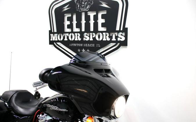2018 Harley Davidson Street Glide FLHX