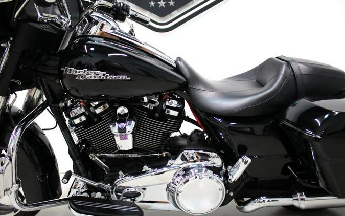 2018 Harley Davidson Street Glide FLHX