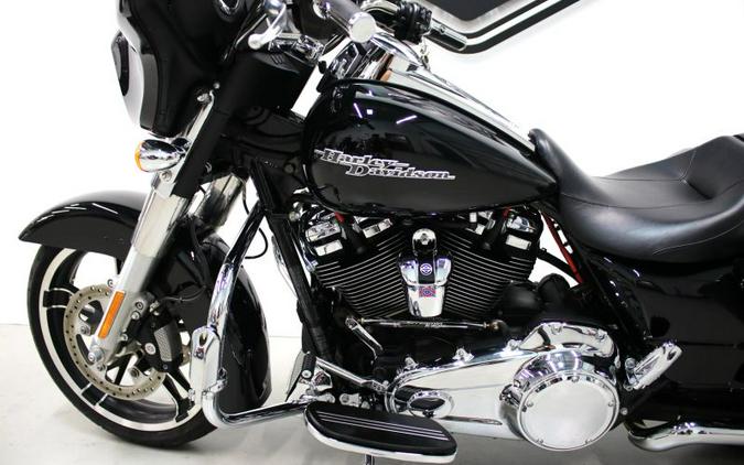 2018 Harley Davidson Street Glide FLHX