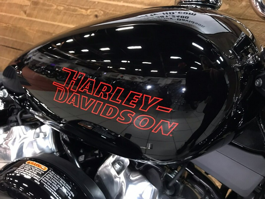 2023 Harley-Davidson Softail Standard Vivid Black FXST