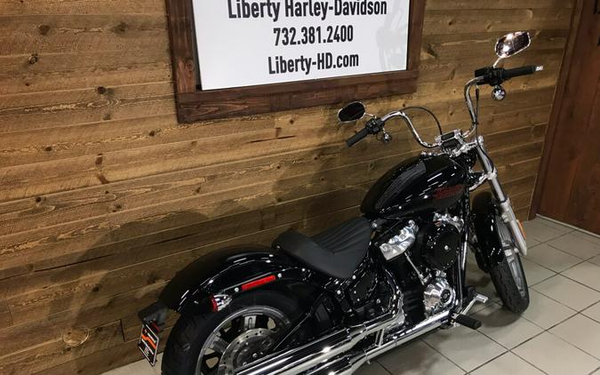 2023 Harley-Davidson Softail Standard Vivid Black FXST