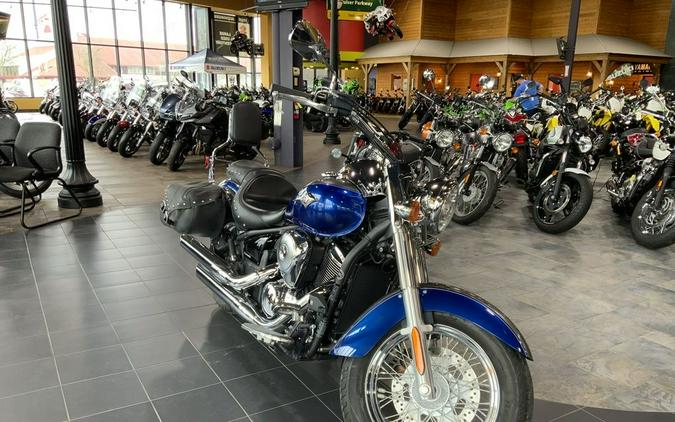 2019 Kawasaki Vulcan® 900 Classic LT