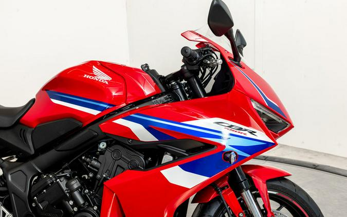 2025 Honda CBR650R E-Clutch