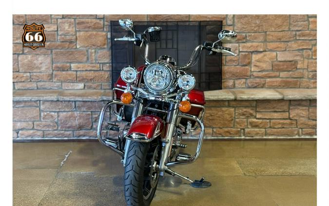 2019 Harley-Davidson® Road King® WKDRED/TWTDCHRY W/PINSTRIPE