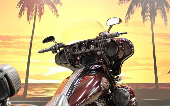 2019 Harley-Davidson® FLHXSE - CVO™ Street Glide®