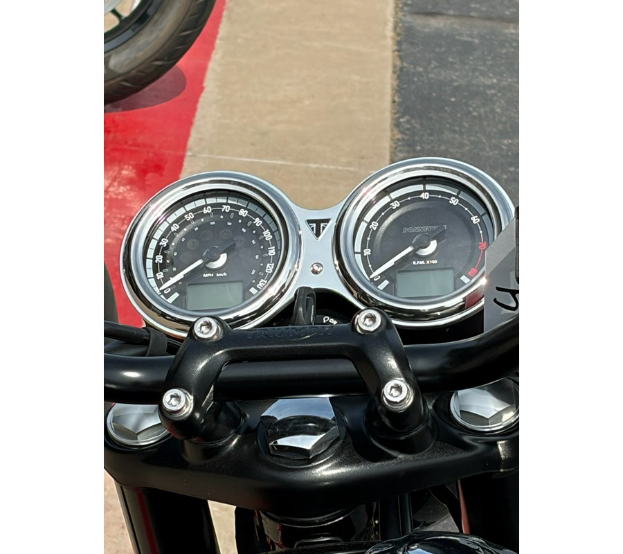 2026 Triumph Bonneville T120 Black