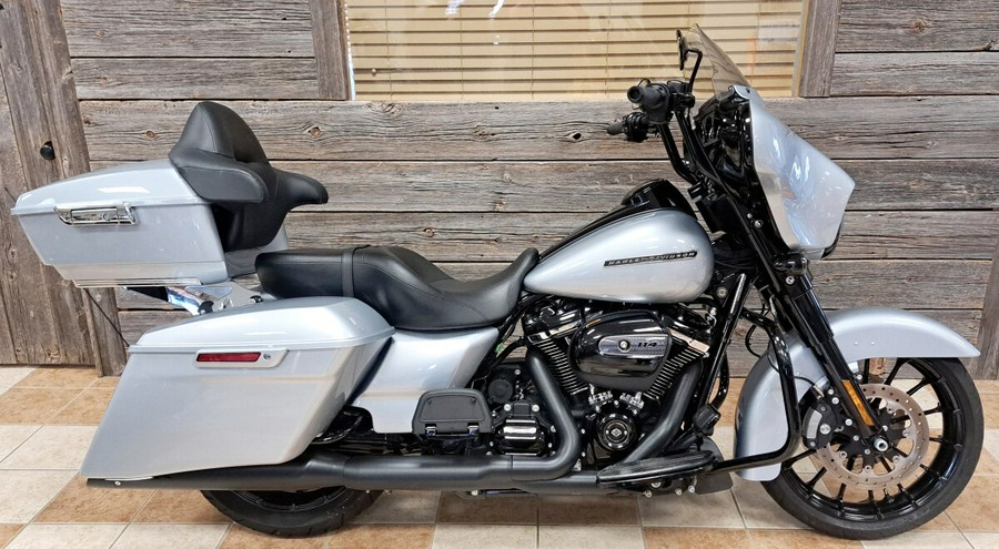 2019 Harley-Davidson Street Glide Special Barracuda Silver