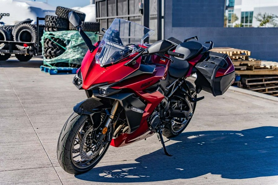 2024 Suzuki GSX-S1000GT Plus