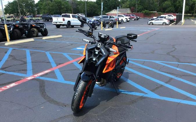 2024 KTM 990 Duke