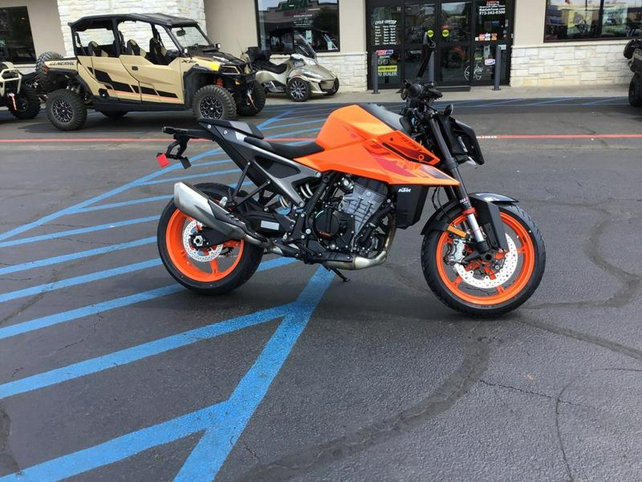 2024 KTM 990 Duke