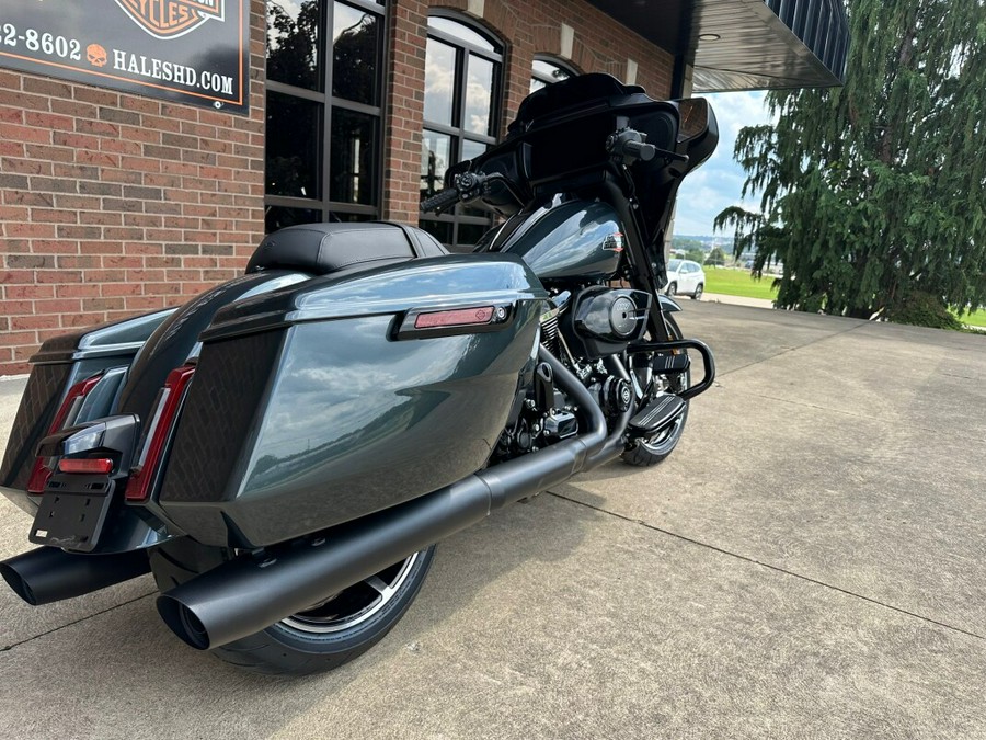 2025 Harley-Davidson Street Glide Iron Horse Metallic FLHX