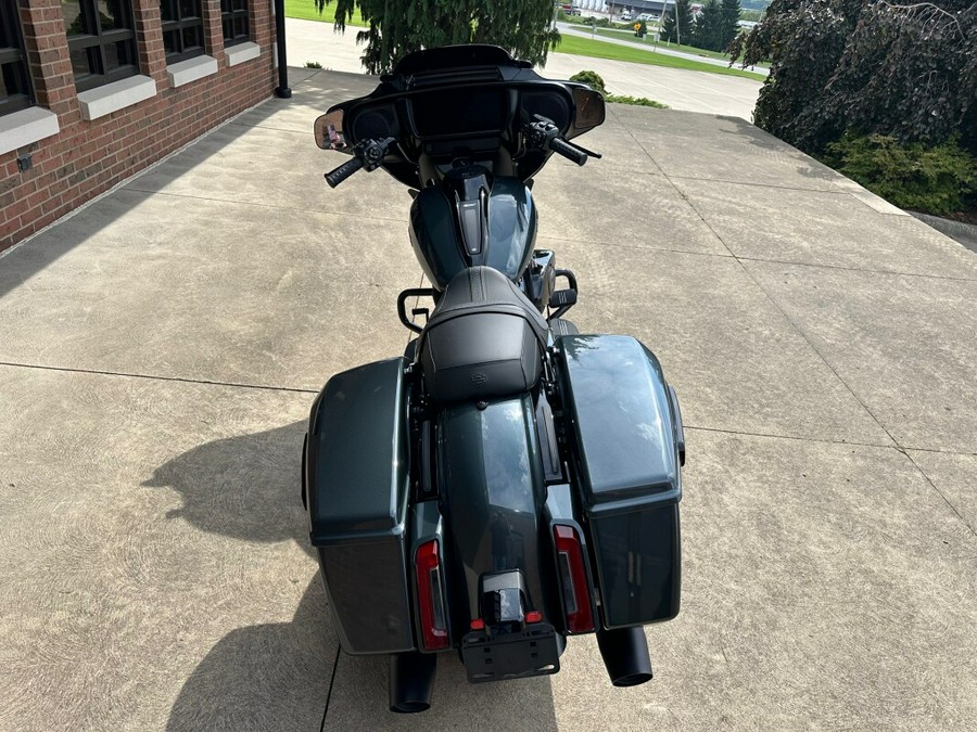 2025 Harley-Davidson Street Glide Iron Horse Metallic FLHX