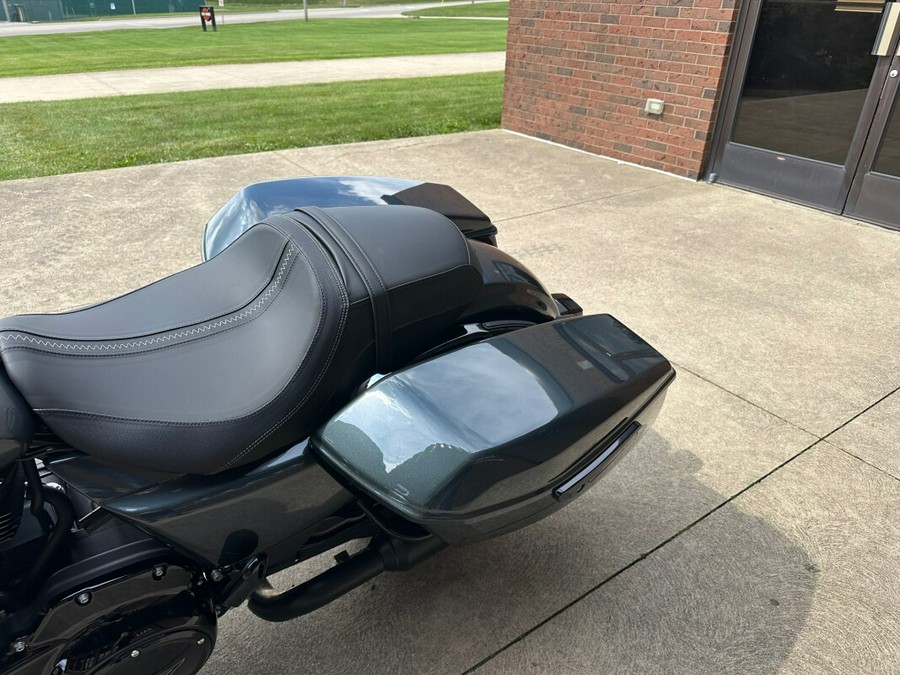 2025 Harley-Davidson Street Glide Iron Horse Metallic FLHX