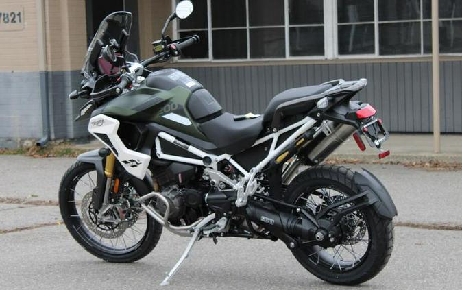 2025 Triumph Tiger 1200 Rally Pro Matt Khaki Green