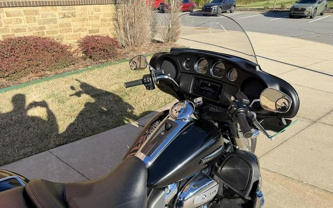 2019 Harley-Davidson® FLHTCUTG - Tri Glide® Ultra