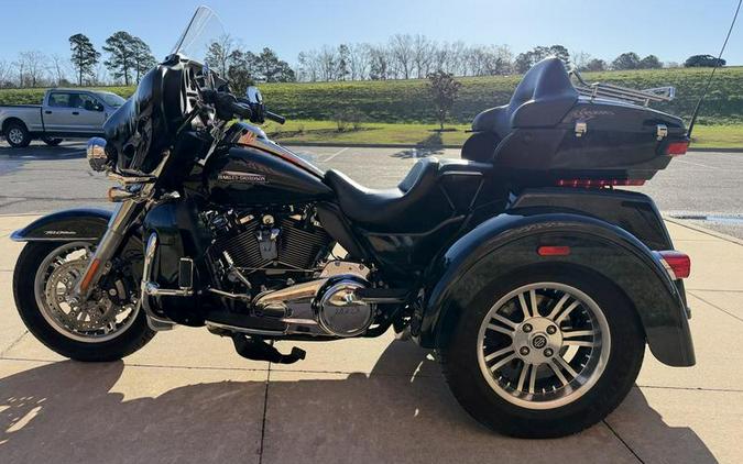 2019 Harley-Davidson® FLHTCUTG - Tri Glide® Ultra