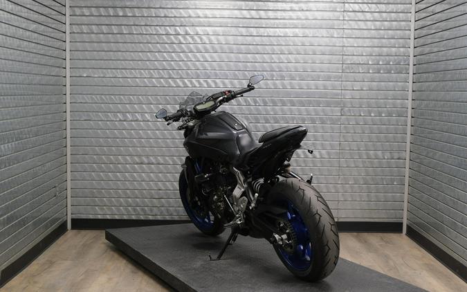 2015 YAMAHA FZ07