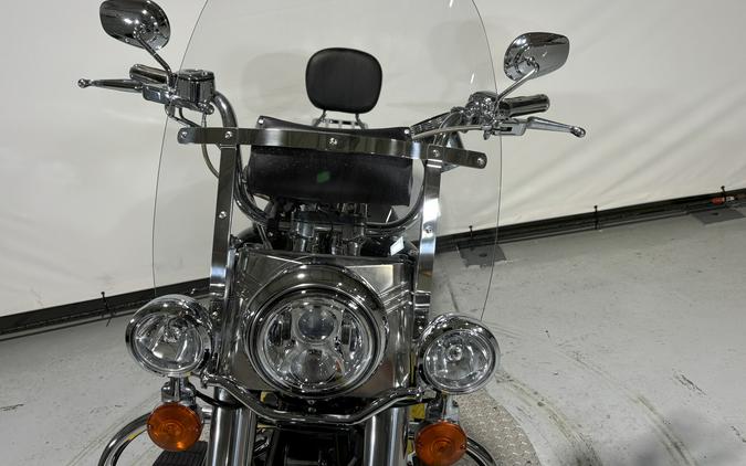 2005 Harley-Davidson® Heritage Softail® Classic Vivid Black