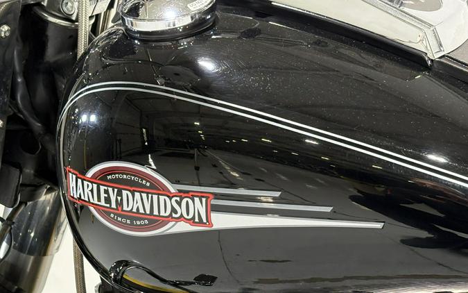 2005 Harley-Davidson® Heritage Softail® Classic Vivid Black