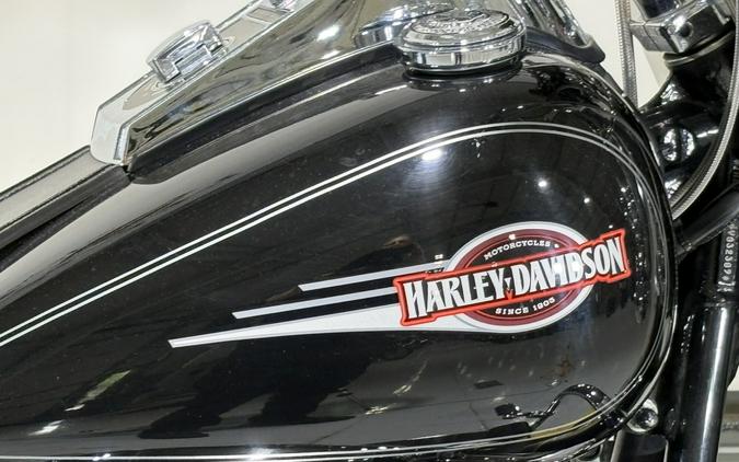 2005 Harley-Davidson® Heritage Softail® Classic Vivid Black