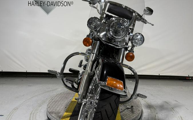 2005 Harley-Davidson® Heritage Softail® Classic Vivid Black