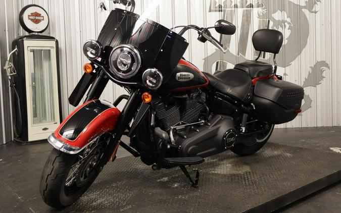 2022 Harley-Davidson® FLHCS - Heritage Classic 114