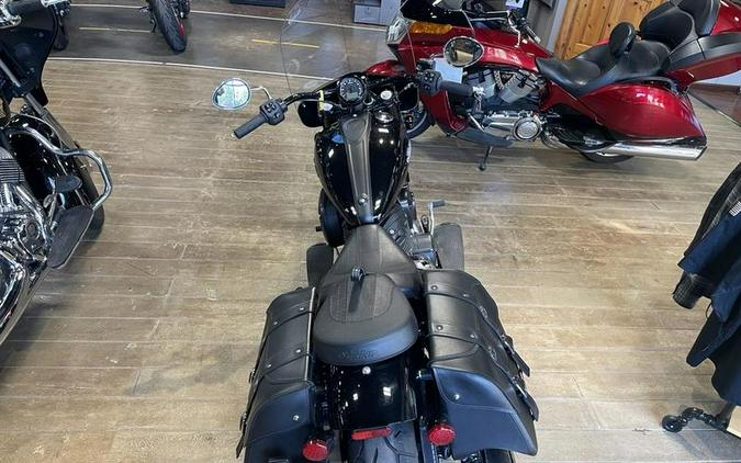 2023 Indian Motorcycle® Super Chief® Black Metallic