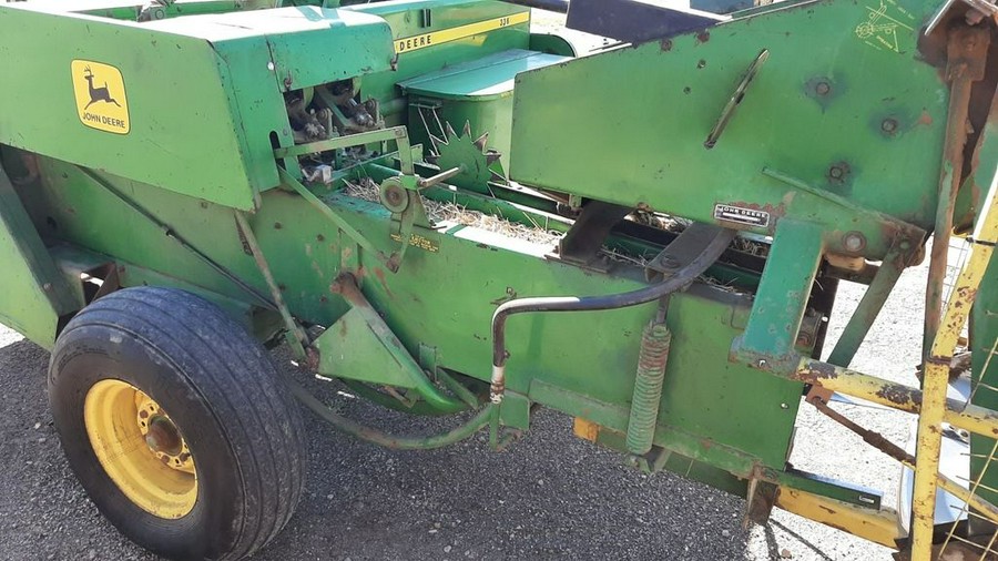 1977 John Deere 336