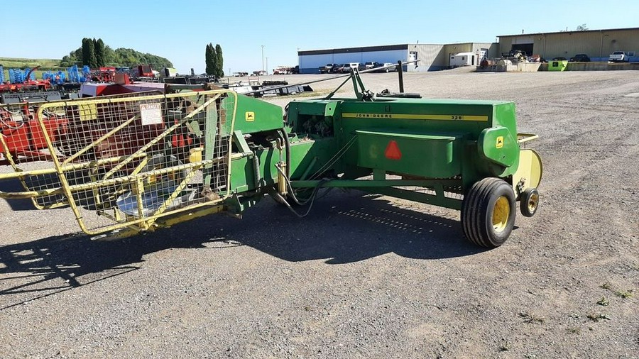 1977 John Deere 336