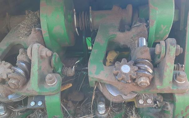 1977 John Deere 336