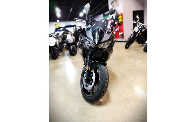 2025 Kawasaki Ninja 650 Base