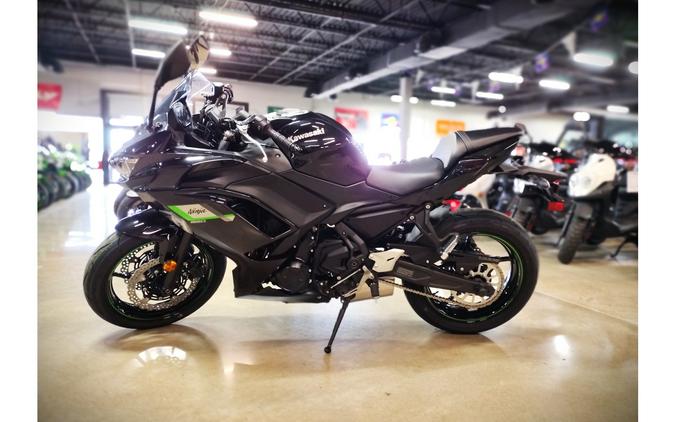 2025 Kawasaki Ninja 650 Base