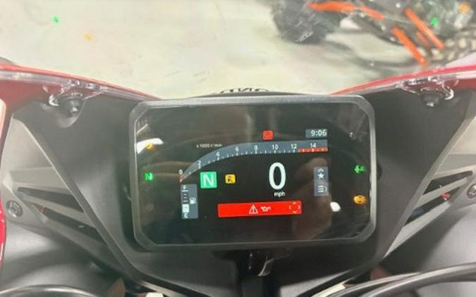 2026 Honda CBR650R E-Clutch