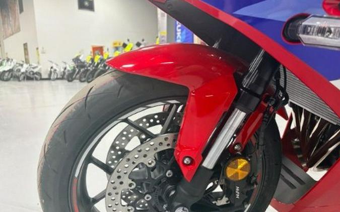 2026 Honda CBR650R E-Clutch