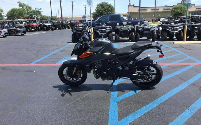 2024 KTM 990 Duke