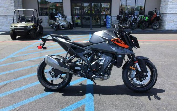 2024 KTM 990 Duke