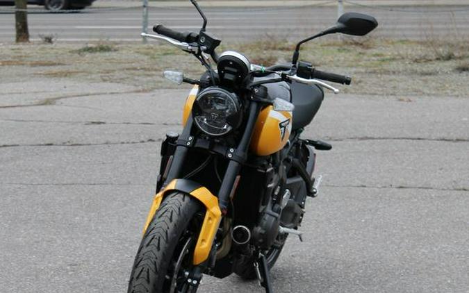 2025 Triumph Trident 660 Cosmic Yellow/Sapphire Black