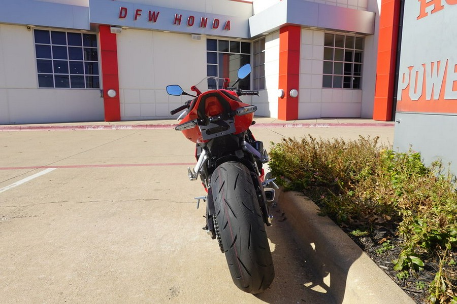 2025 Honda CBR650R E-Clutch