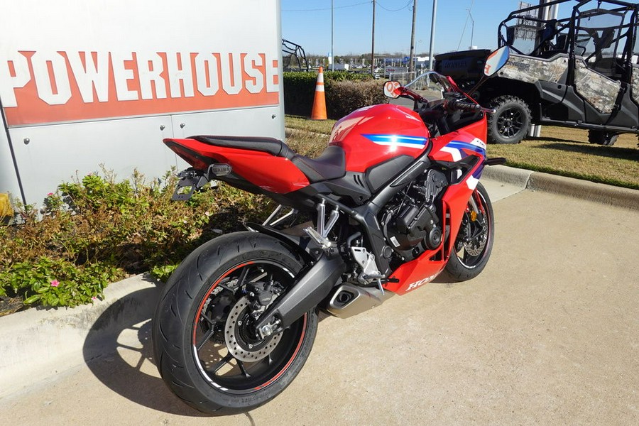 2025 Honda CBR650R E-Clutch