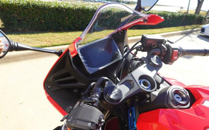 2025 Honda CBR650R E-Clutch