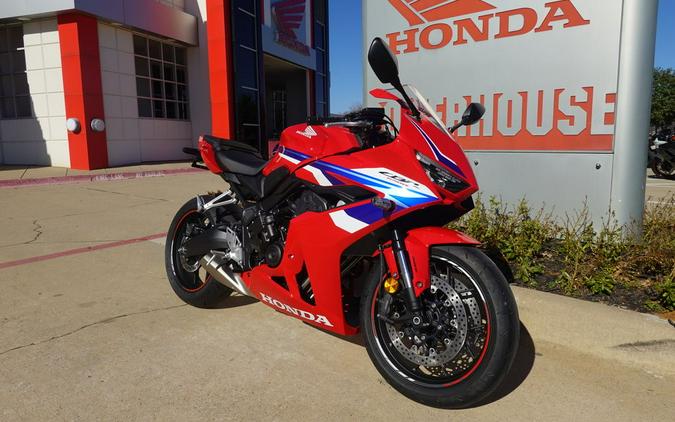 2025 Honda CBR650R E-Clutch