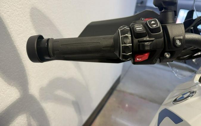 2025 BMW R 1300 GS Light White