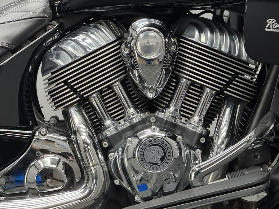2017 Indian Motorcycle® Roadmaster® Thunder Black