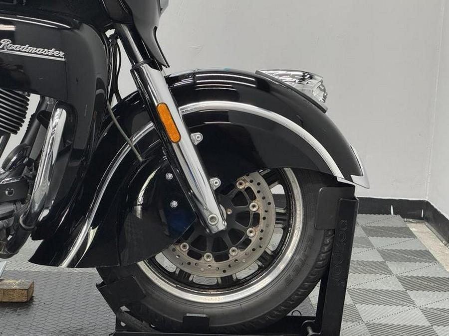 2017 Indian Motorcycle® Roadmaster® Thunder Black