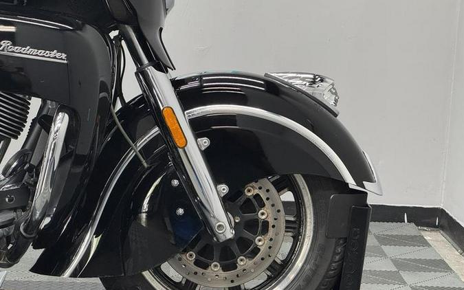 2017 Indian Motorcycle® Roadmaster® Thunder Black