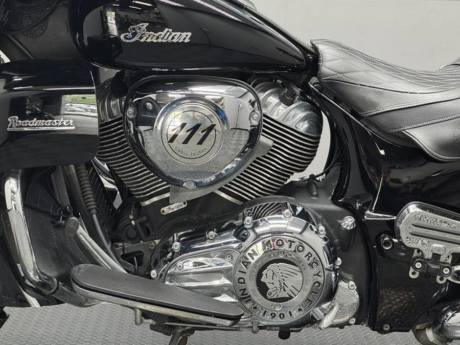 2017 Indian Motorcycle® Roadmaster® Thunder Black
