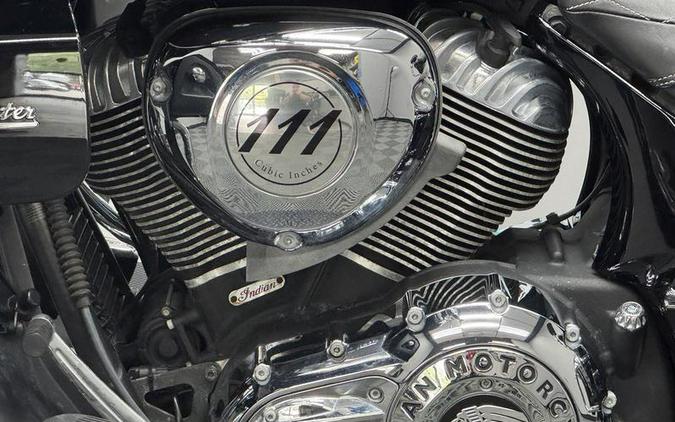 2017 Indian Motorcycle® Roadmaster® Thunder Black