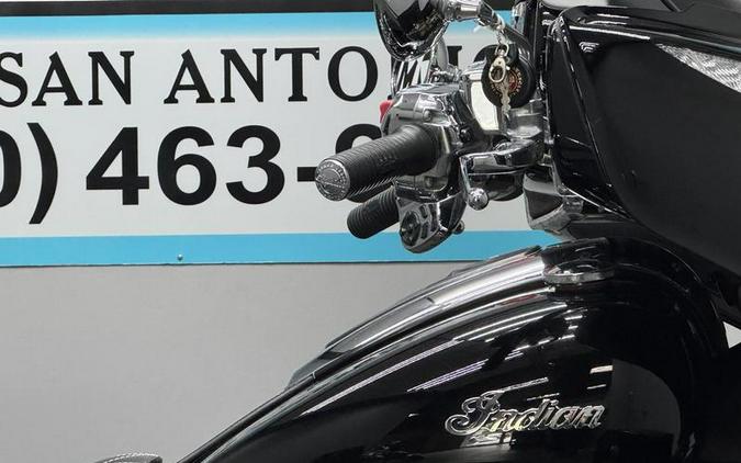 2017 Indian Motorcycle® Roadmaster® Thunder Black
