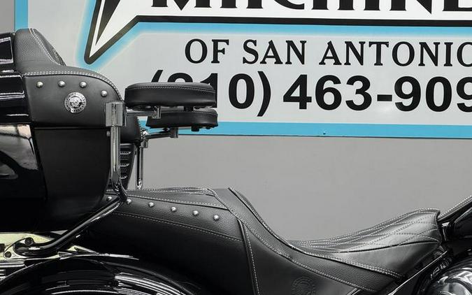2017 Indian Motorcycle® Roadmaster® Thunder Black