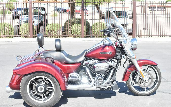 2017 Harley-Davidson Freewheeler Velocity Red Sunglo FLRT